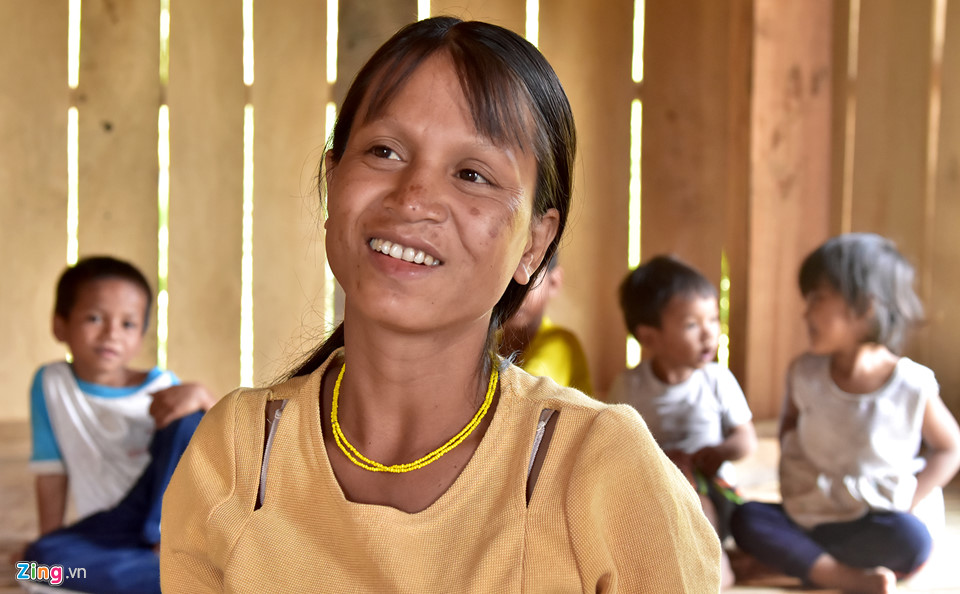 Tảo hôn, người phụ nữ 30 tuổi chuẩn bị vượt cạn lần thứ 6